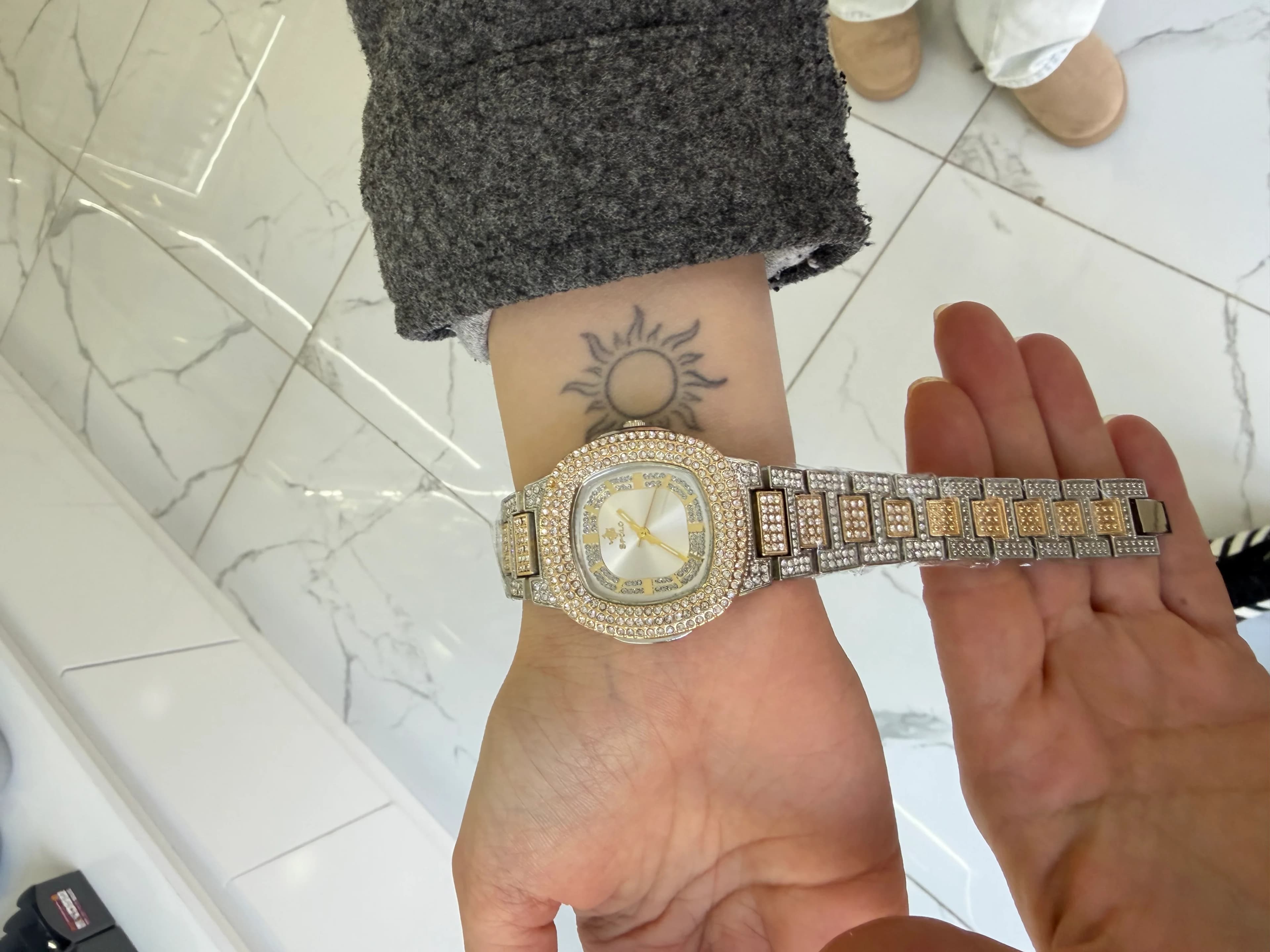 İki Renk Fulltaş Lüx Saat