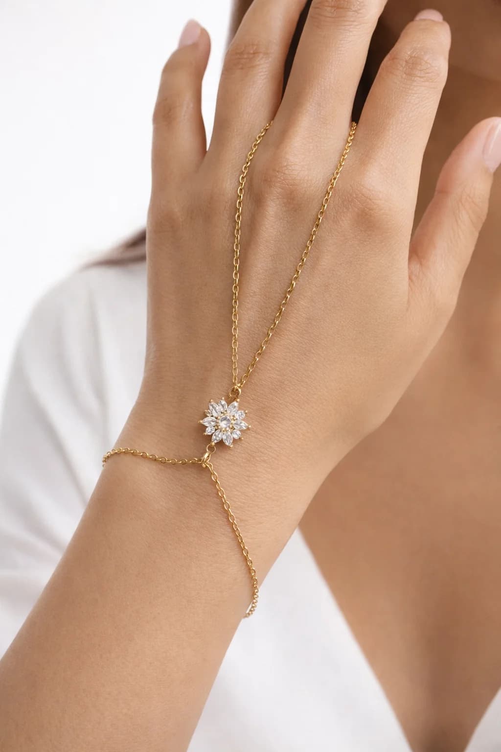 Çelik Lotus Zarif Şahmeran