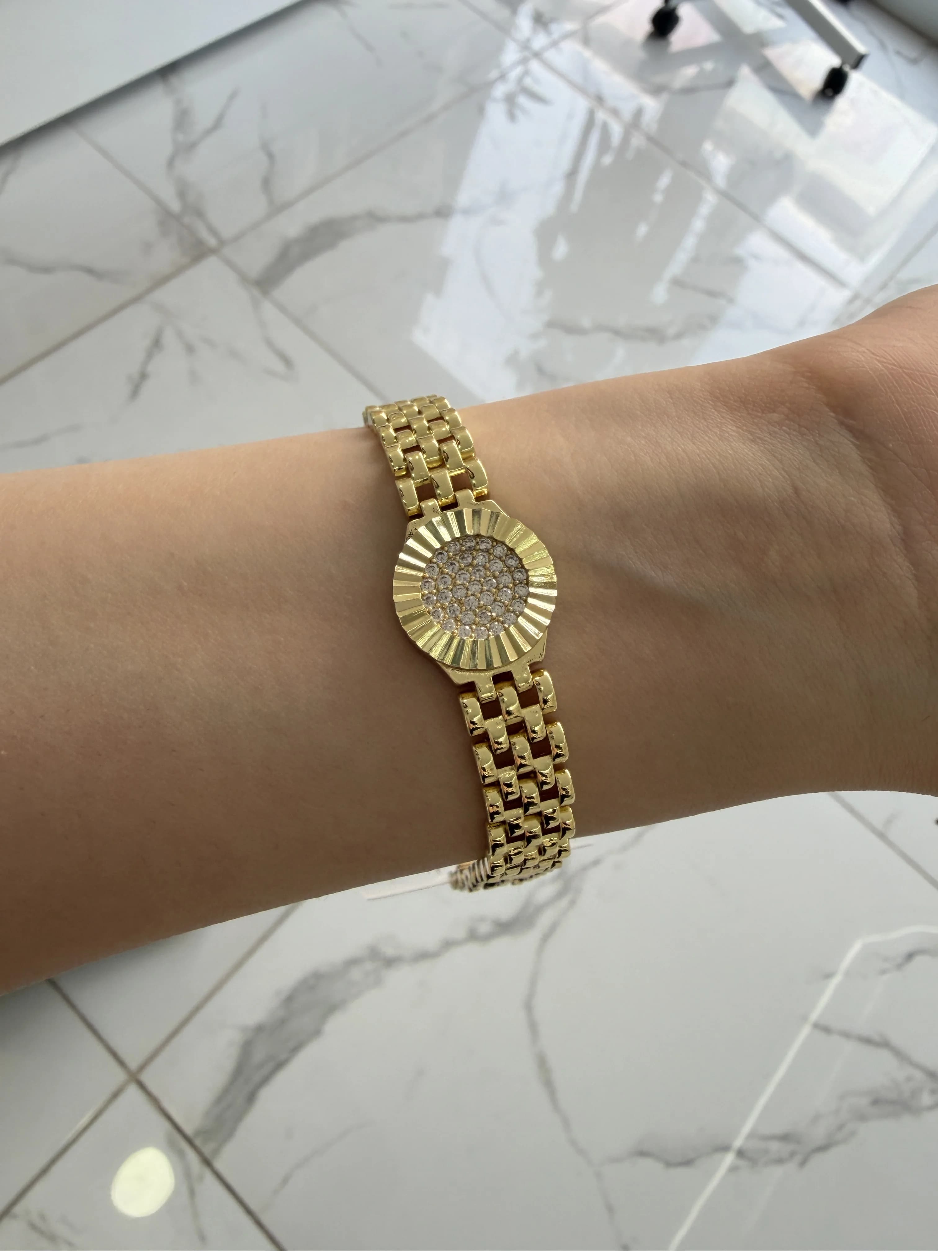 14K CM Altın Kaplama Saat Görünümünde Bileklik