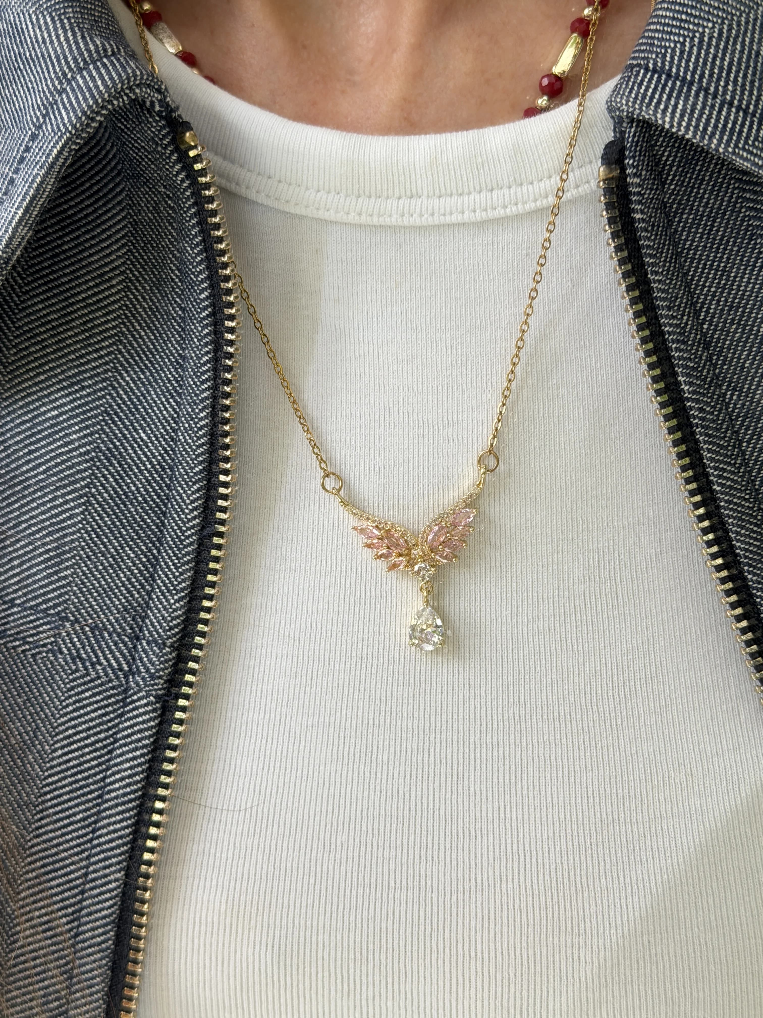 Çelik Pembeli Melek Kanadı Kolye