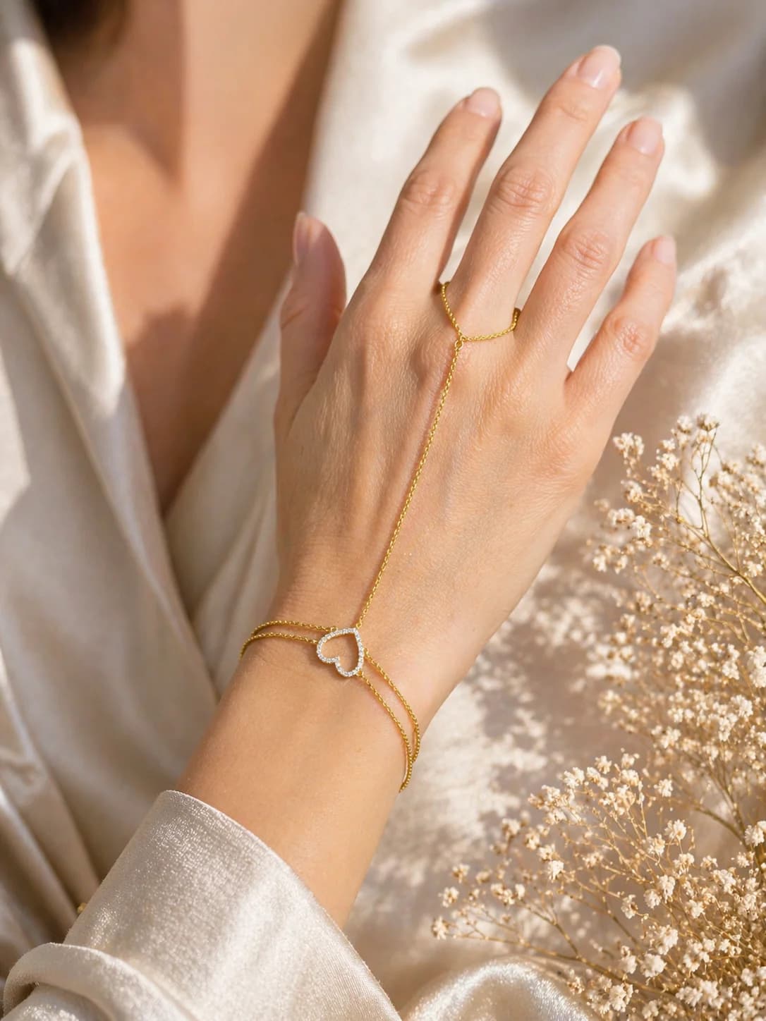 Gold Taşlı Kalp Şahmeran