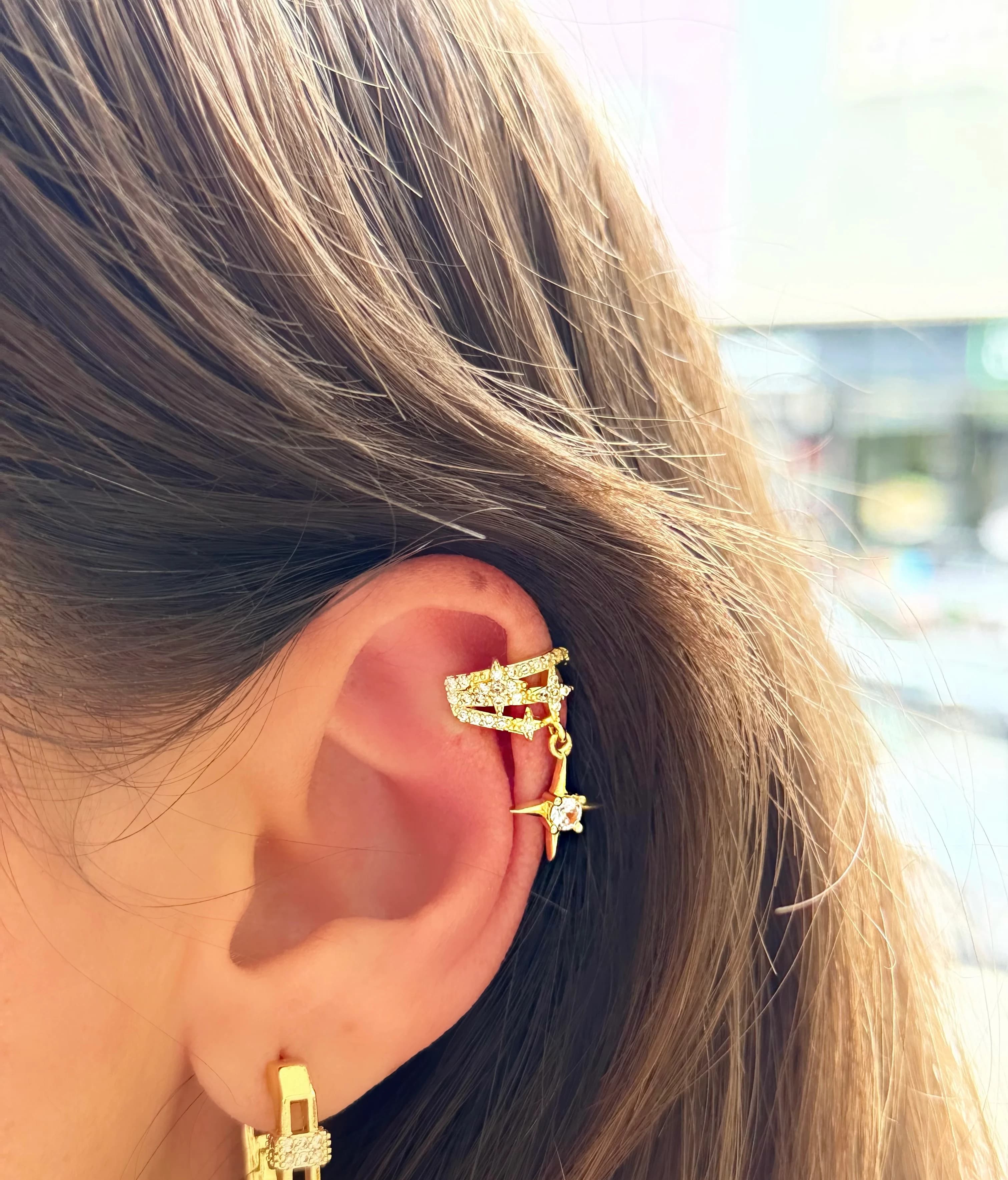 14K YSX Kutupyıldızı Sallantılı Kıkırdak Küpe