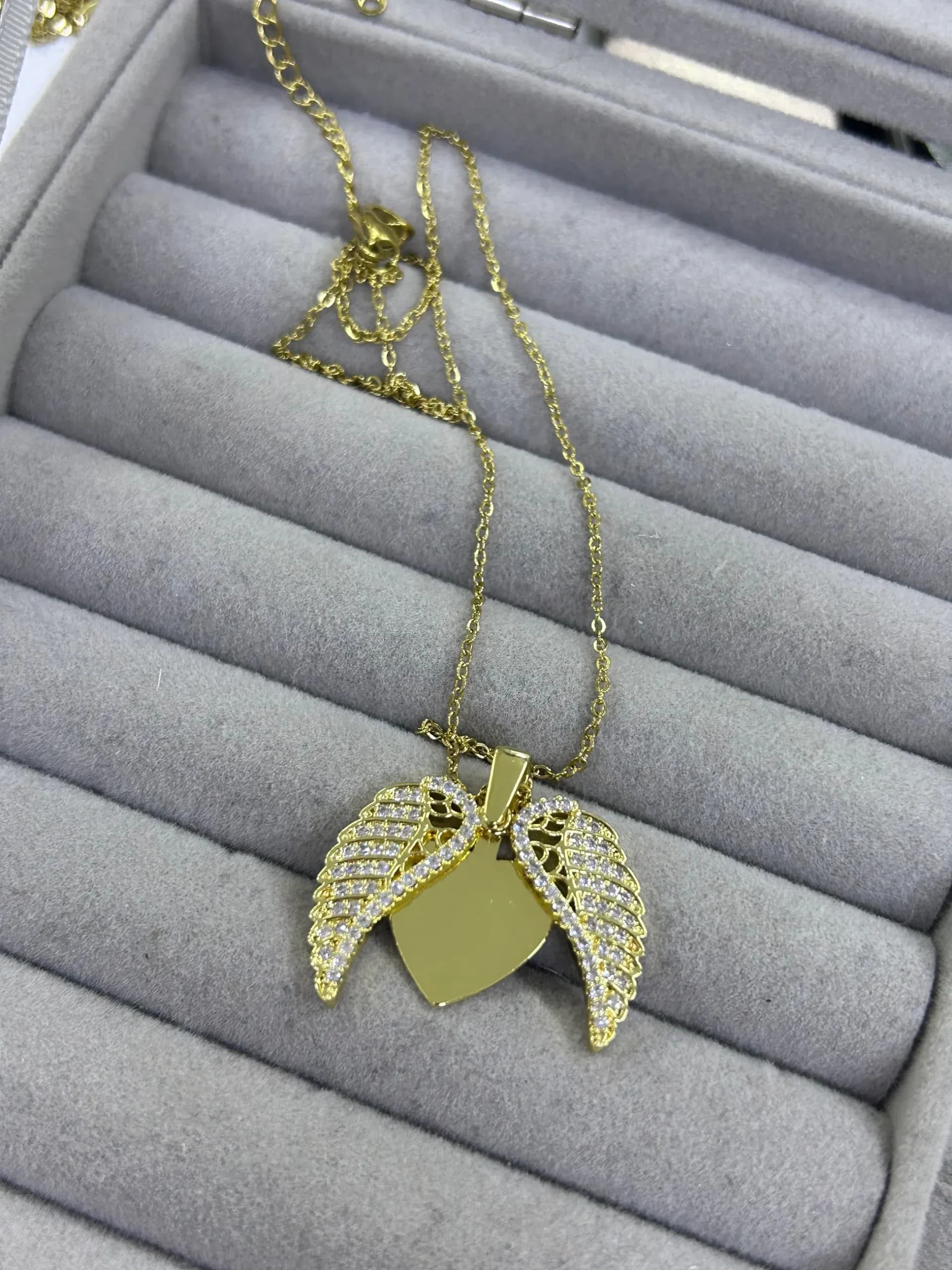 Çelik Açılır Kalp Melek Kolye