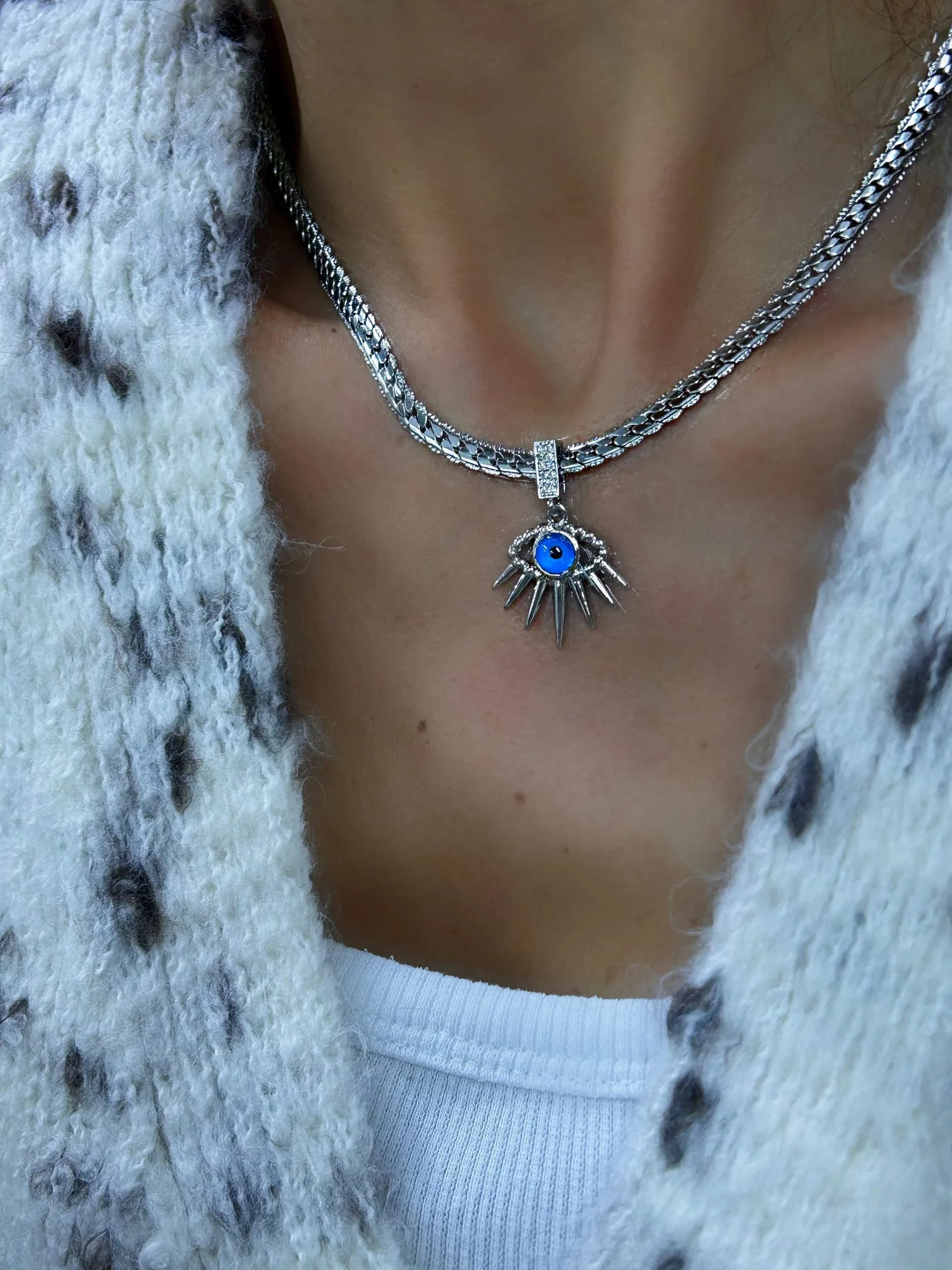 Çelik Gümüş Renk Kobra Zincir Sarkıt Göz Charm Kolye