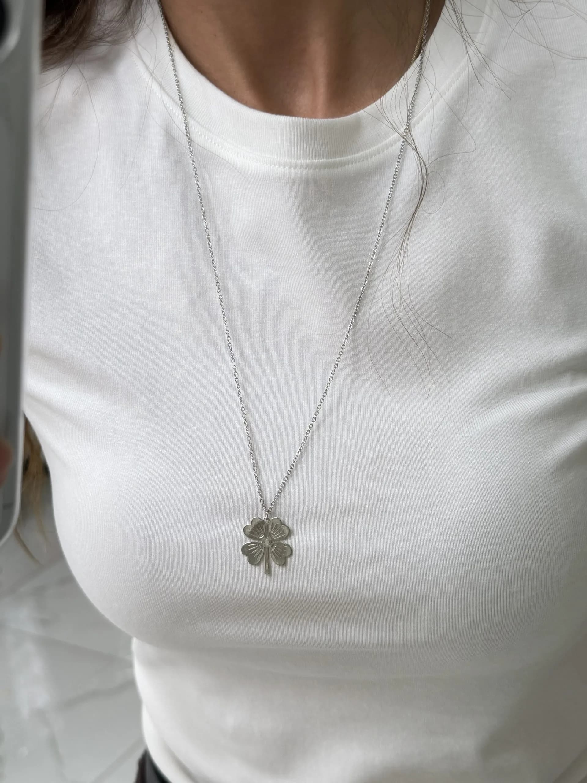 Çelik Gümüş Renk Uzun 60 cm yonca Kolye