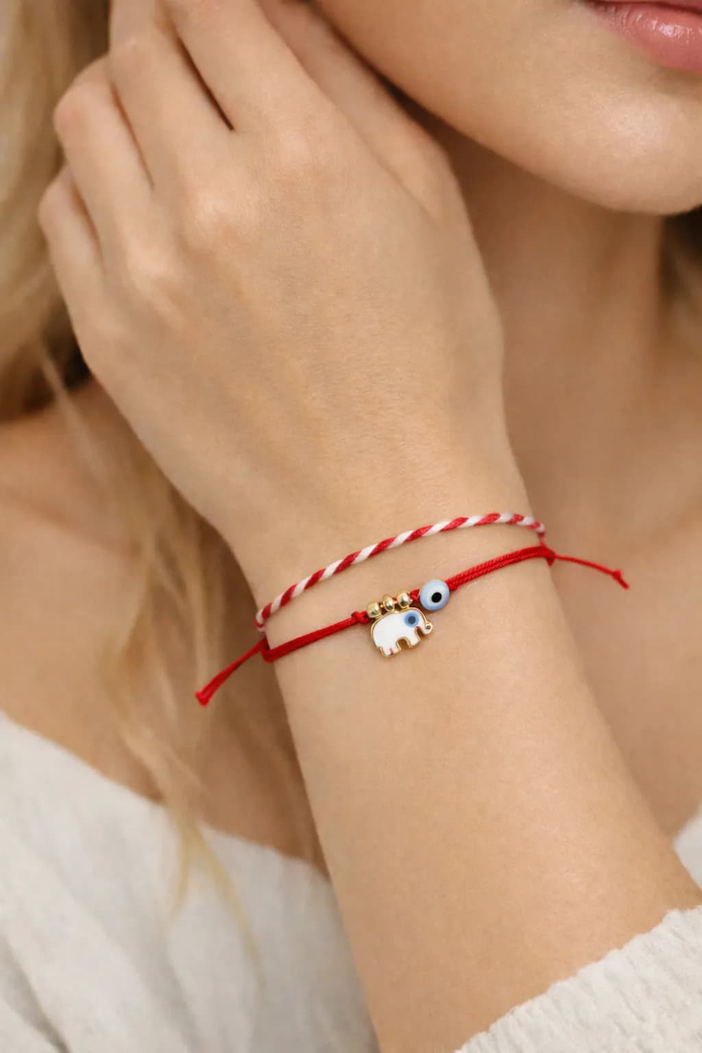 Fil Marteniçka Bileklik