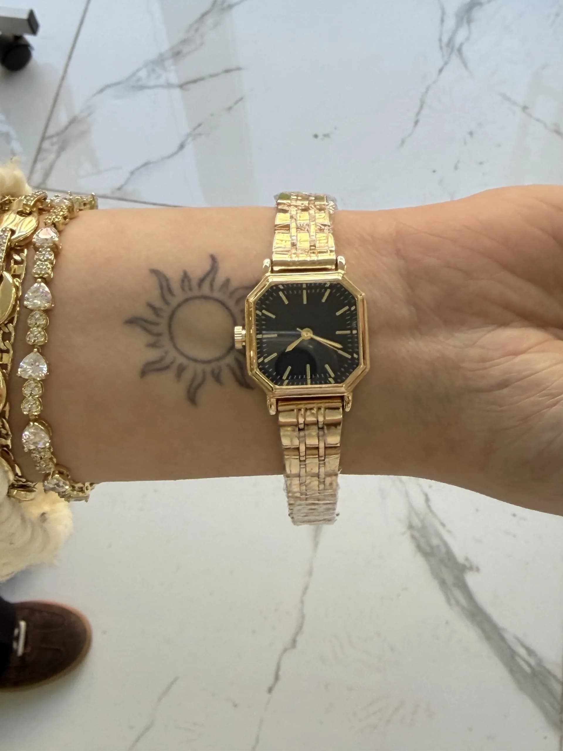 Gold Siyah Kare Saat