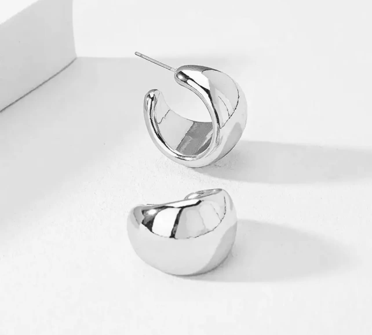 Gümüş Renk Halka Küpe