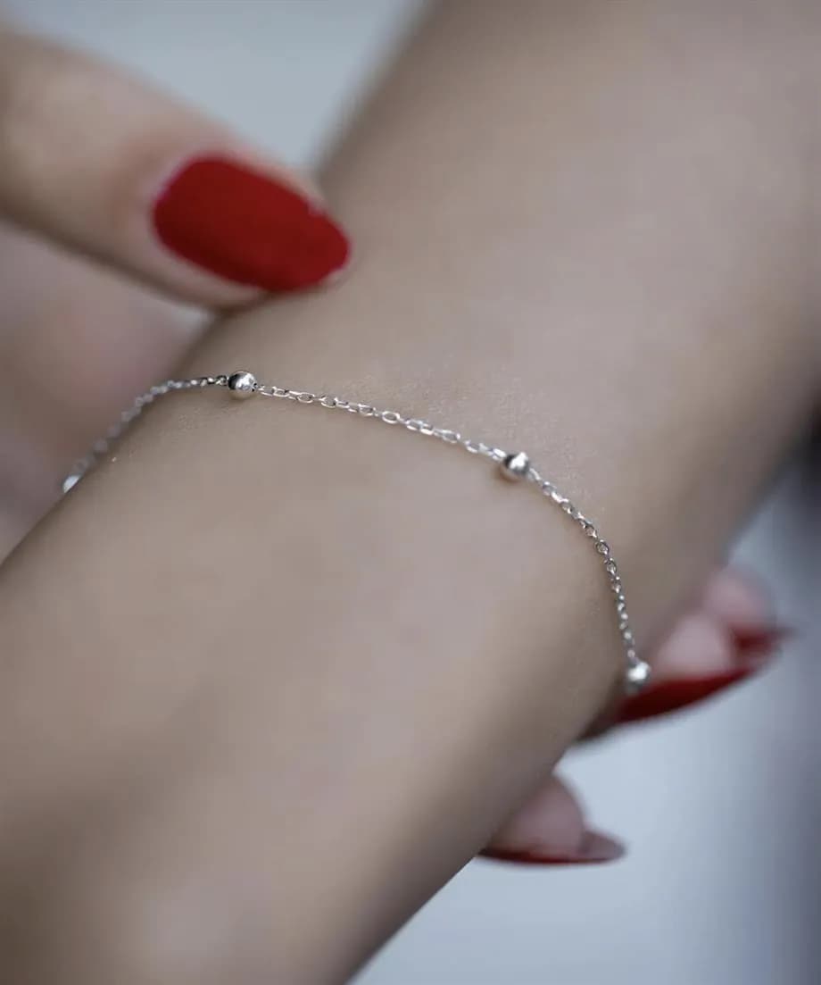 Kadın Gümüş Renk Top Zincir Bileklik