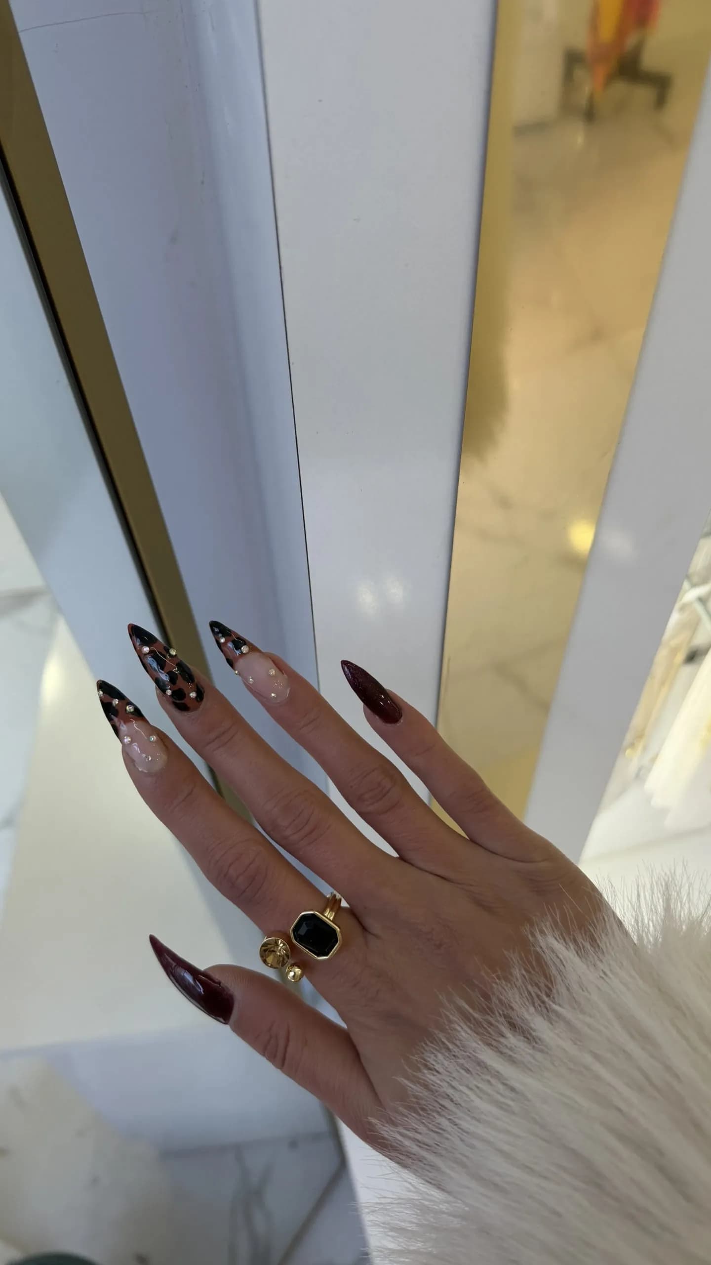 Vip Siyah Kare Yüzük