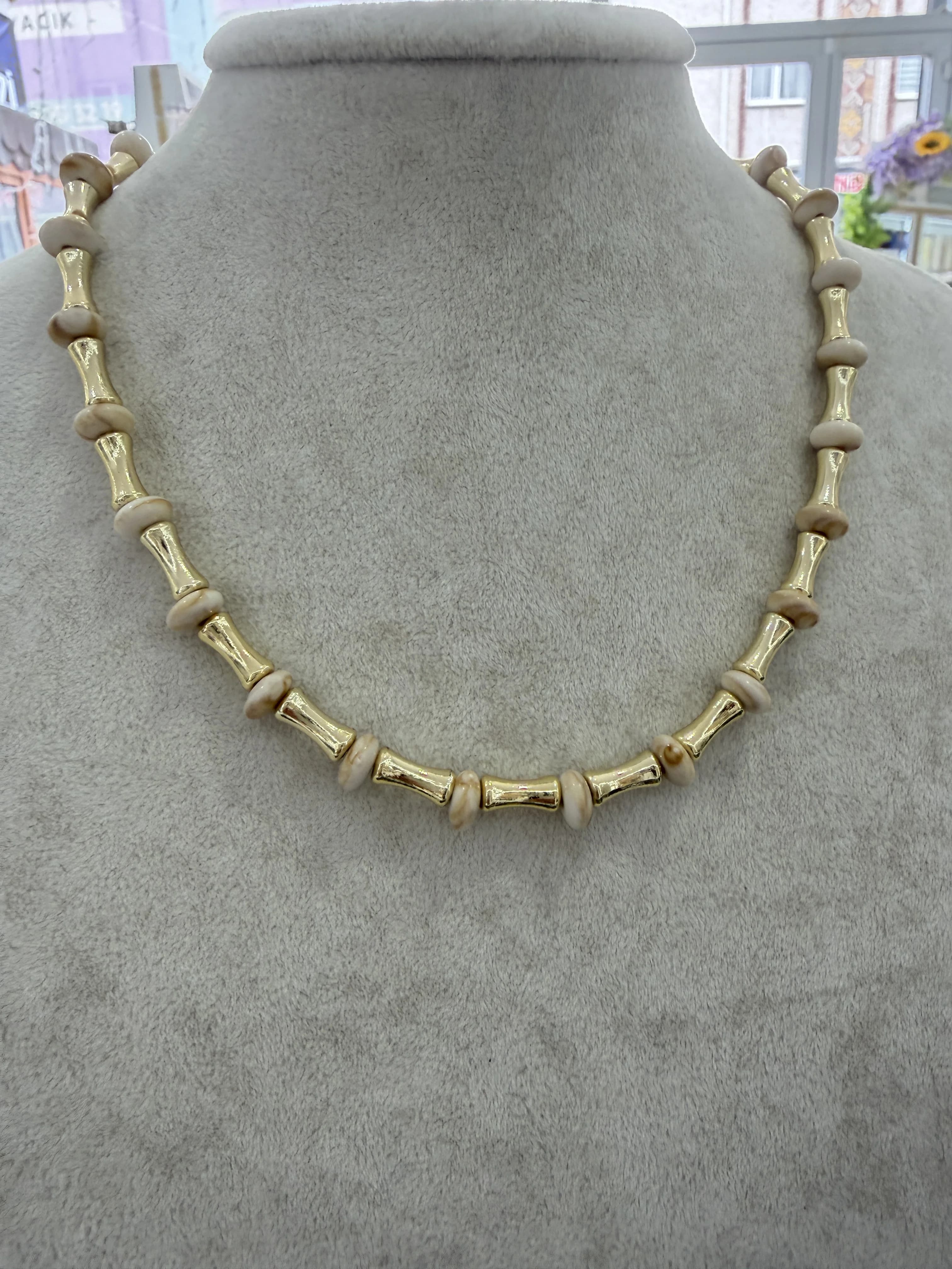 Vip Krem Kemik Leyla Kolye