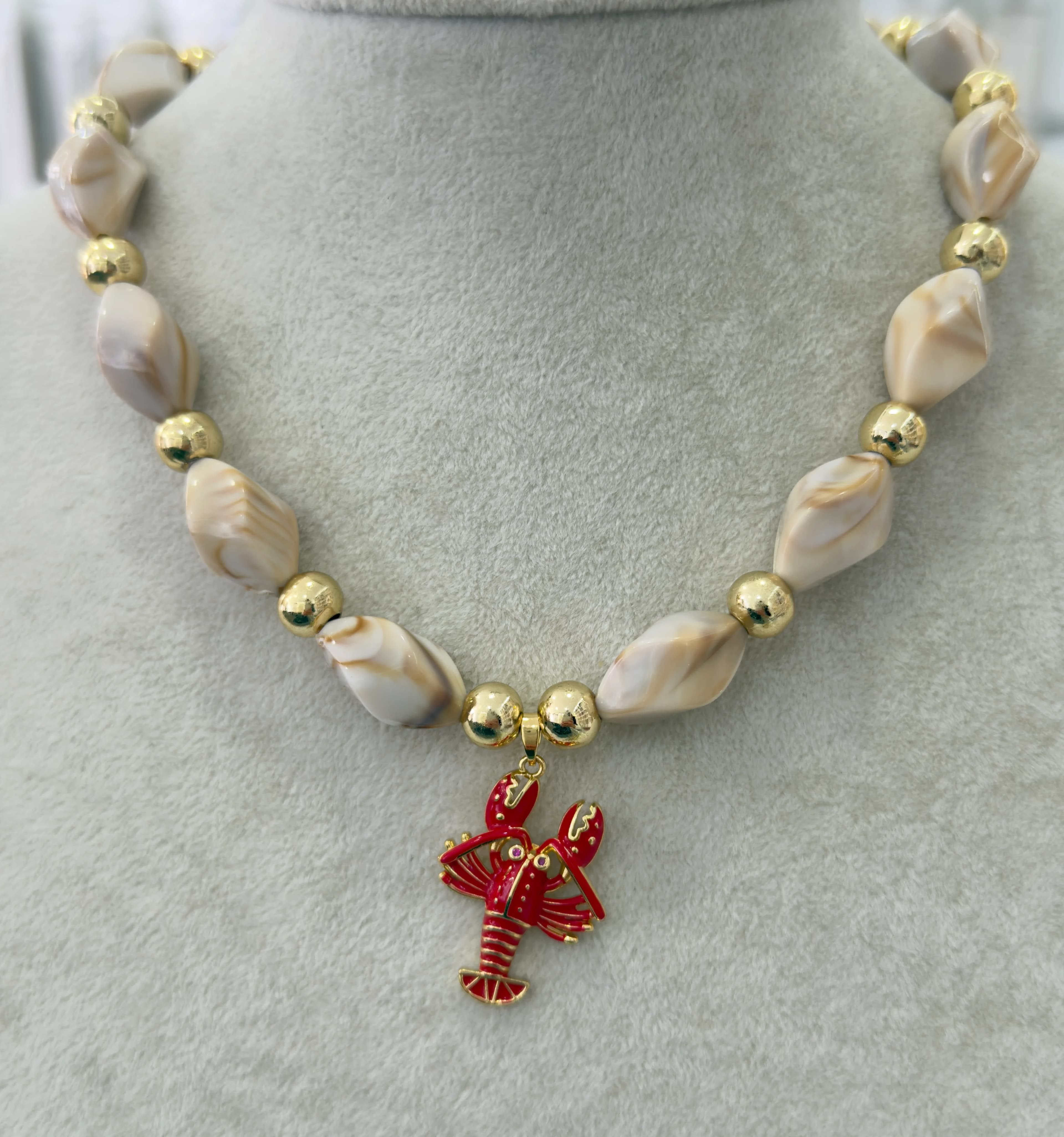 Vip Krem Kemik Yengeç Kolye sibel