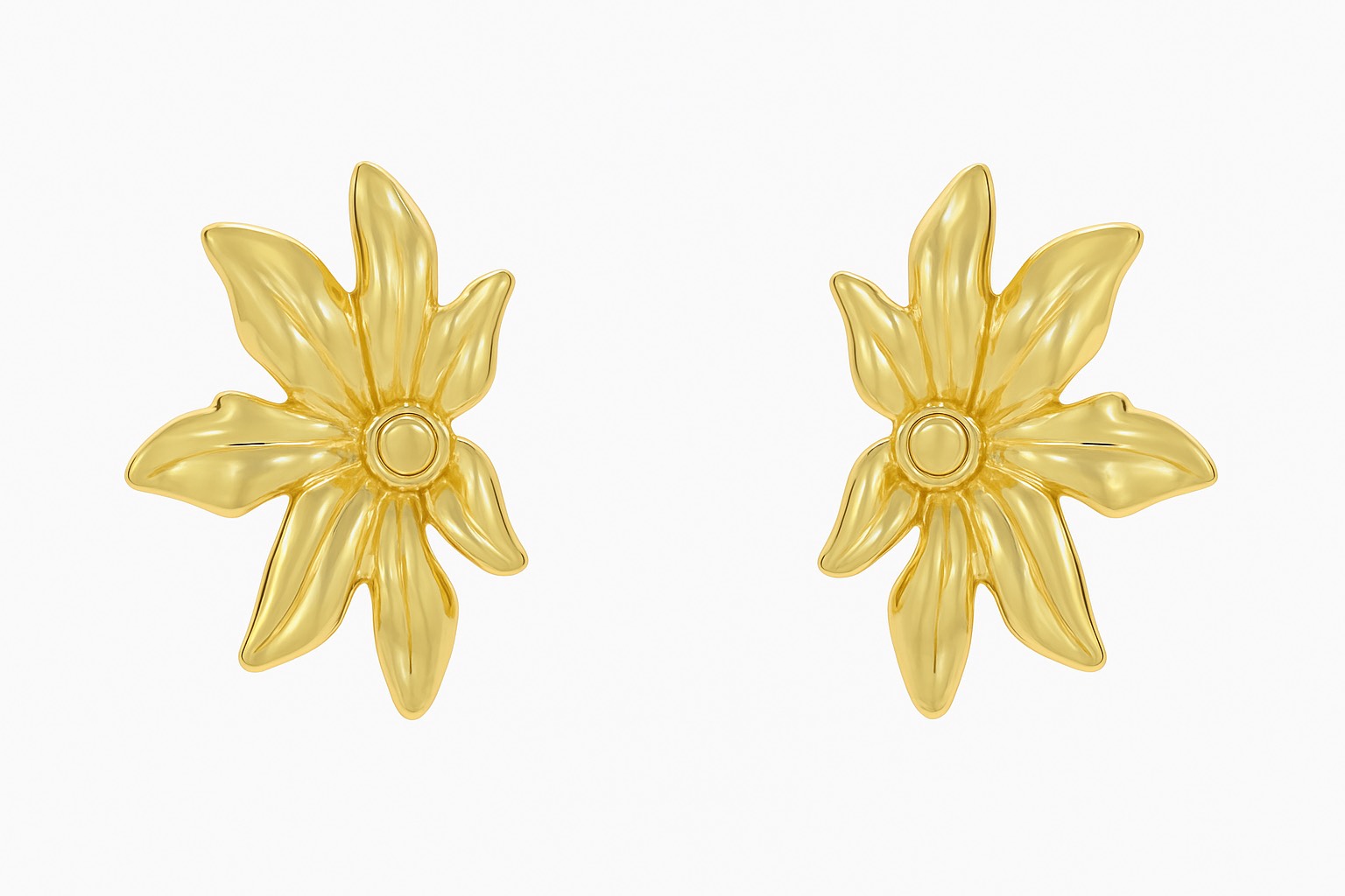 06D2A1C9-F960-4775-943E-EB8BC2595472 Yarım Çiçek Küpe