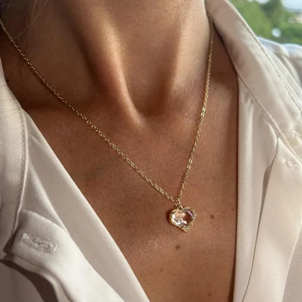 Kadın Şeffaf Kalp Kolye