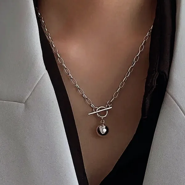 Gümüş Renk Ataç Zincir T Kilit Top Kolye