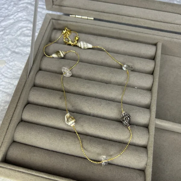 Vip Şeffaf Deniz Kabuğu Kolye