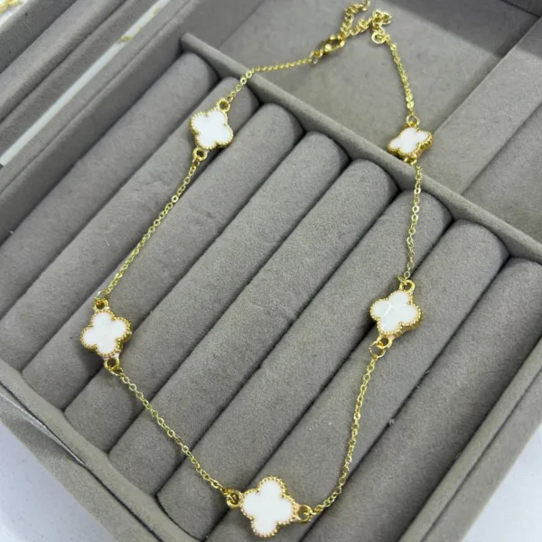 Vip Beyaz Ceff Kolye