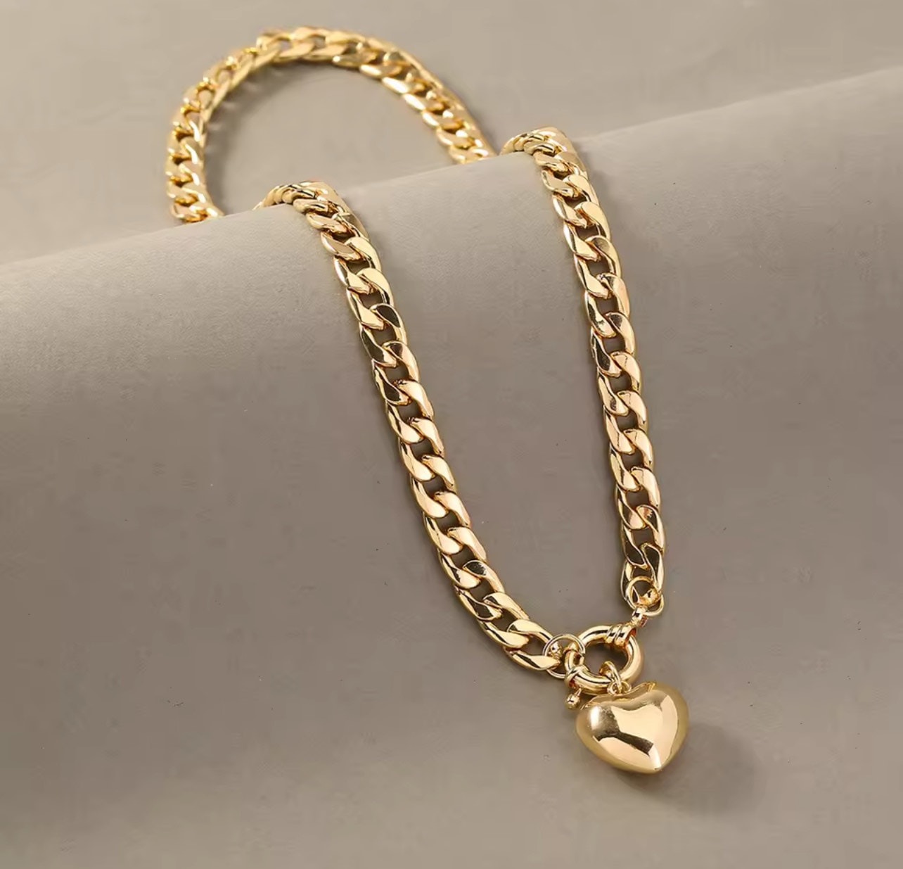 Vip Gurmet Zincir Kalp Kolye Vip Gurmet Zincir Kalp Kolye - Görsel 1