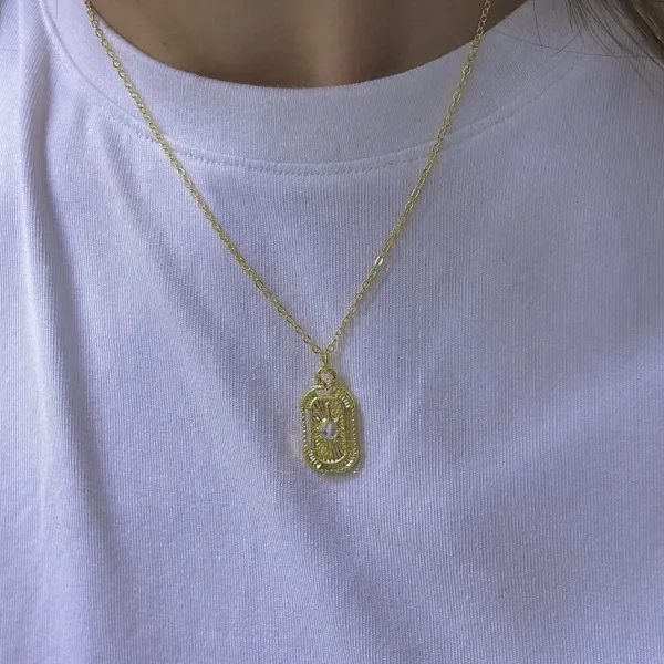 Taşlı Çerçeve Kolye