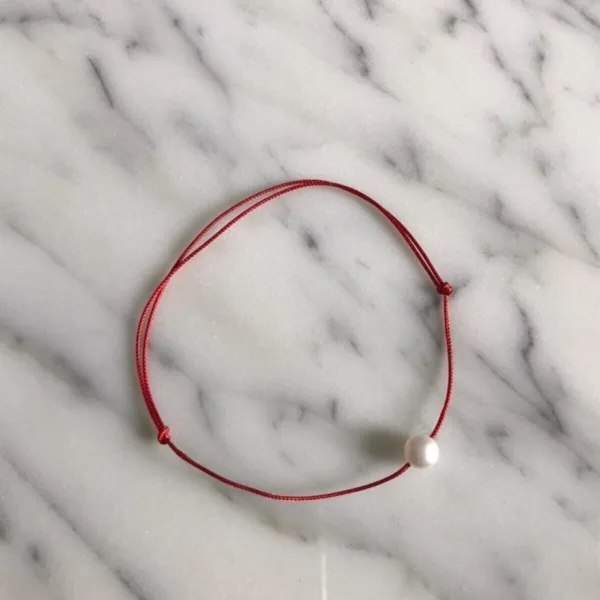 Kadın Kırmızı İncili İp Bileklik