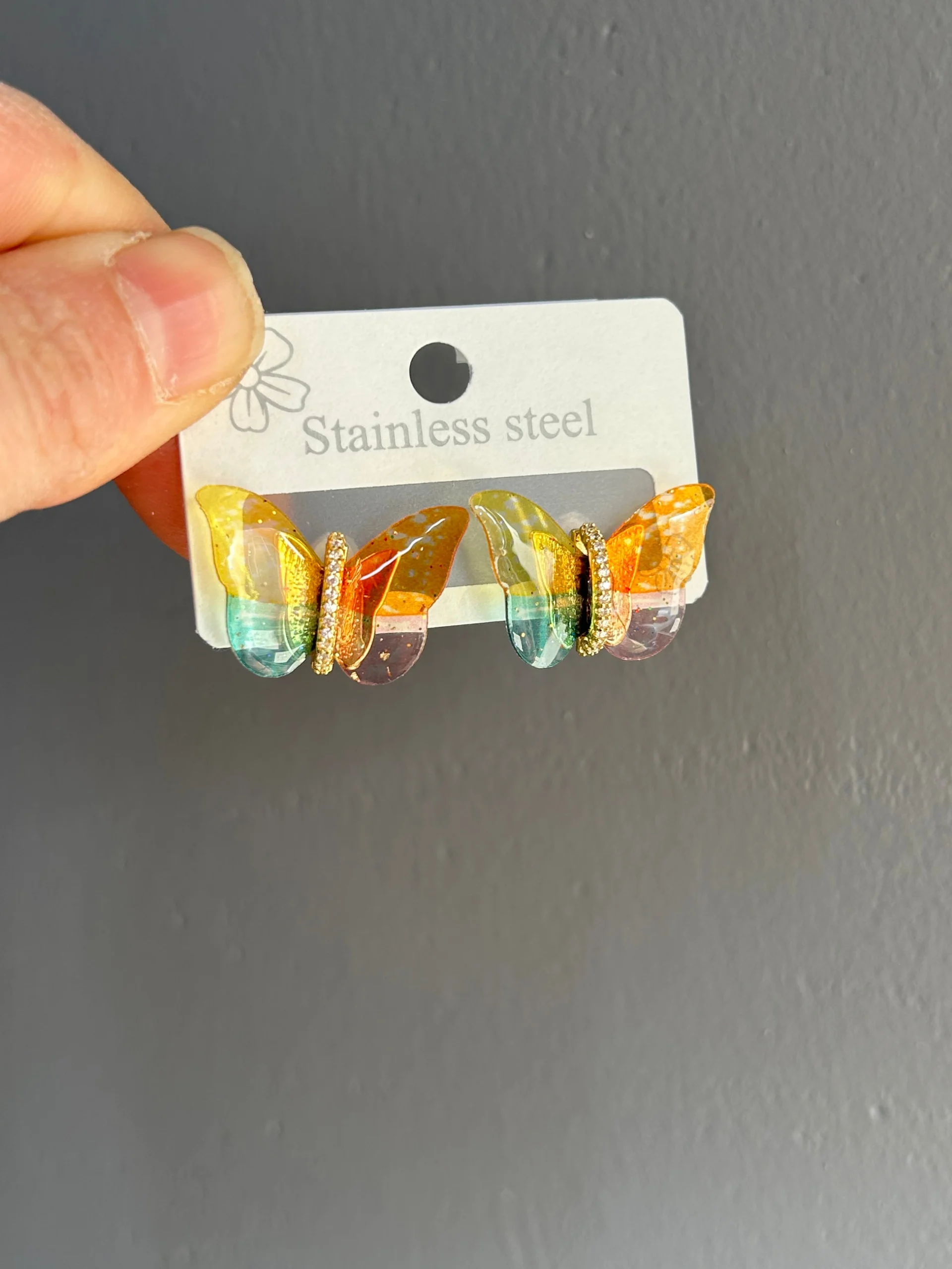 Çelik Taşlı Kelebek Küpe Çelik Taşlı Kelebek Küpe - Görsel 1