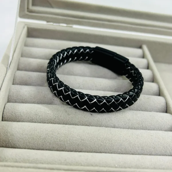 Erkek Siyah Kırçıllı Deri Bileklik