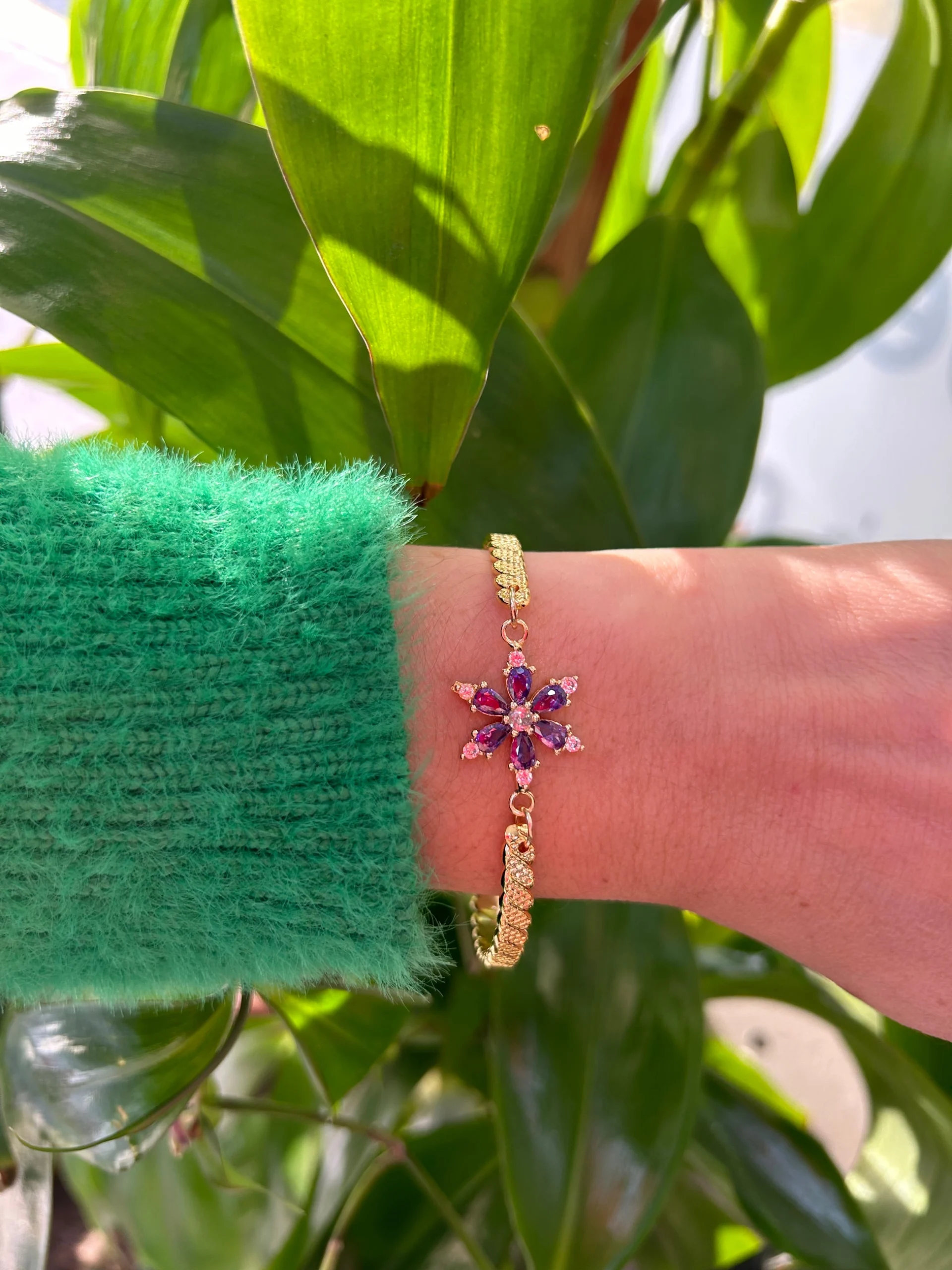 Vip Zirkon Taşlı Lotus Çiçeği  Kelepçe Model Bileklik Vip Zirkon Taşlı Lotus Çiçeği  Kelepçe Model Bileklik - Görsel 1