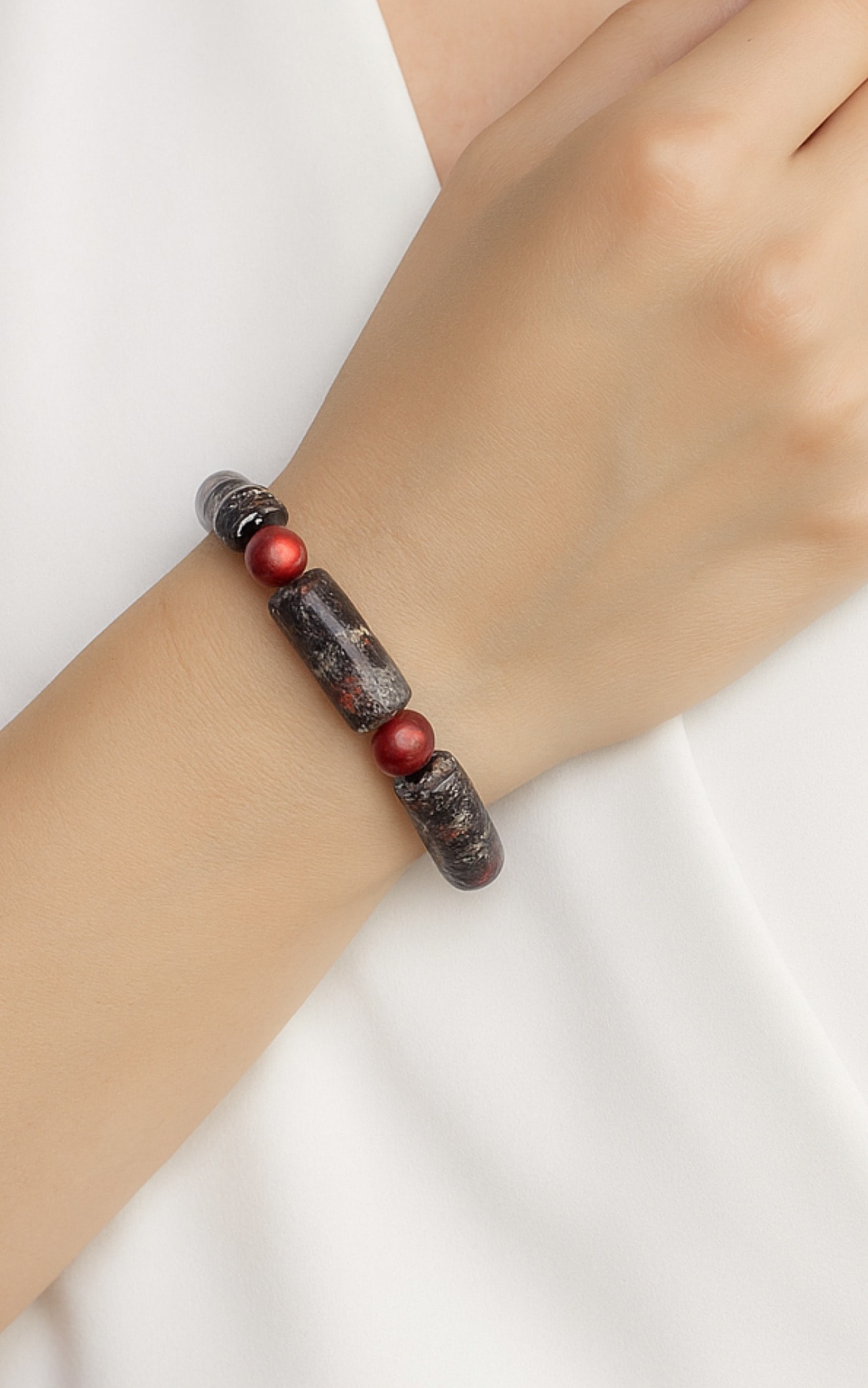 image_1950 Vip Kırmızılı Kahve Kemik Bileklik - Görsel 1