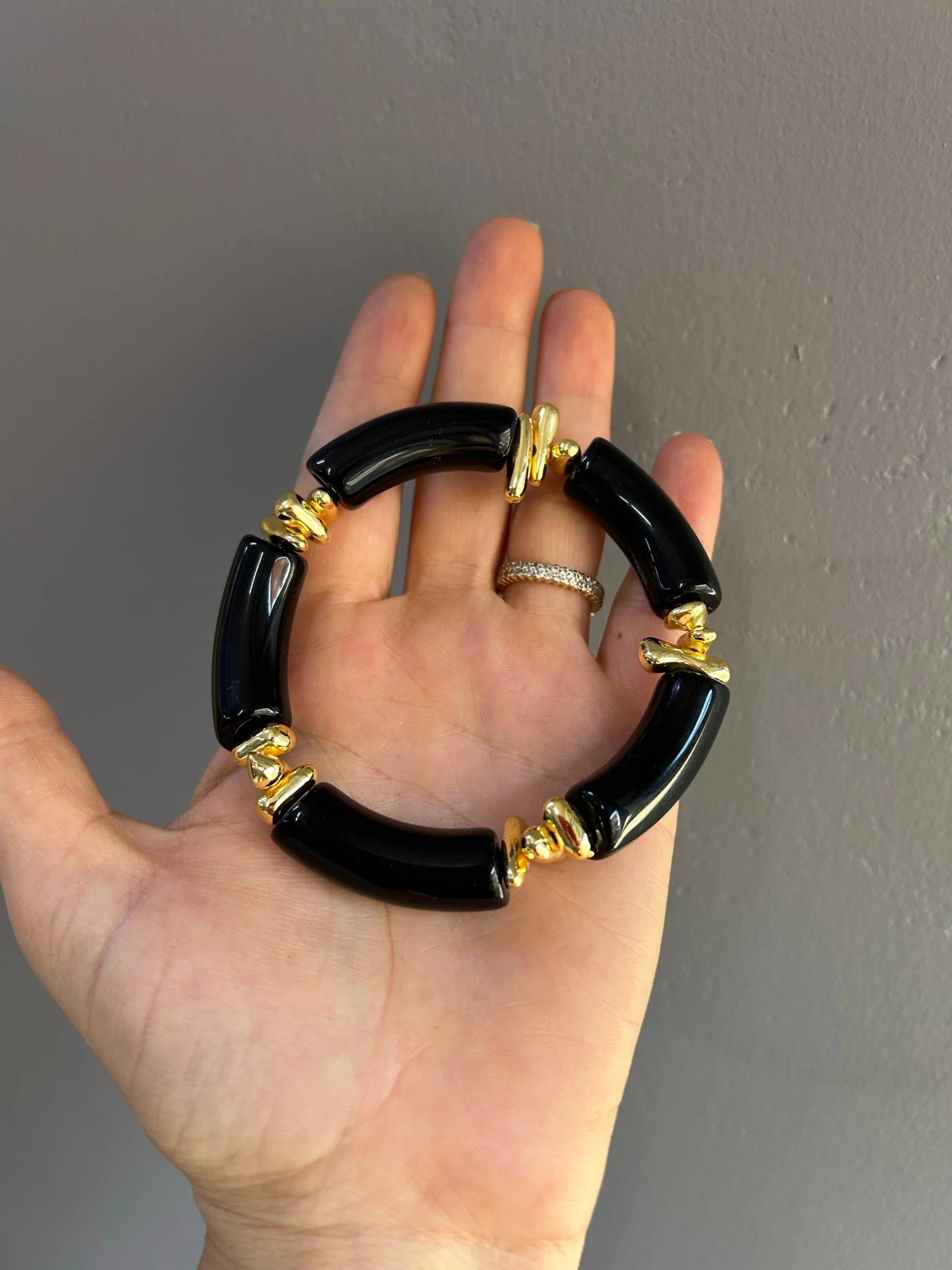 image_1950 Siyah Kemik Bileklik - Görsel 1