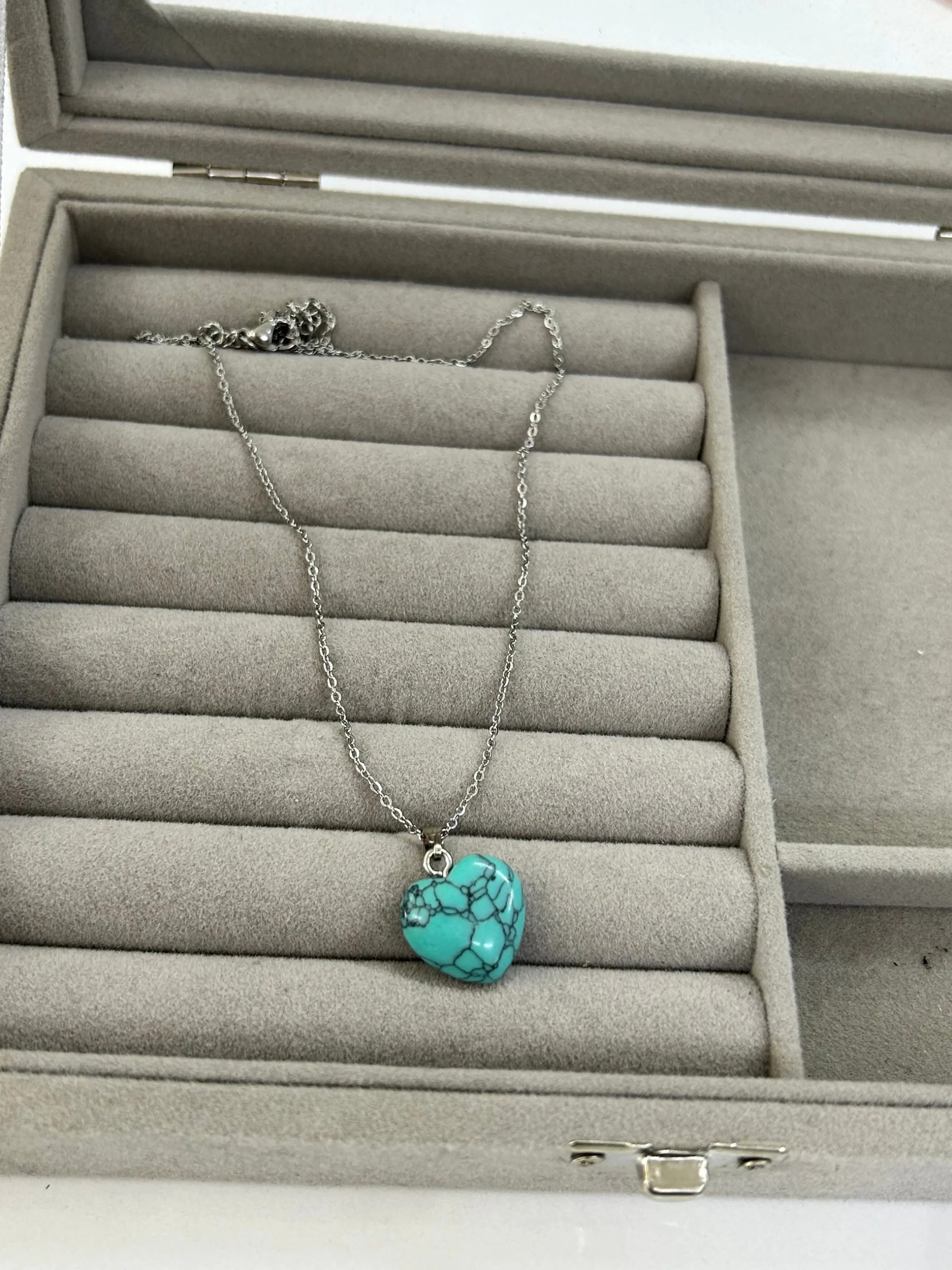 Çelik Turkuaz Taş Kalp Kolye Çelik Turkuaz Taş Kalp Kolye - Görsel 1