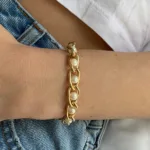 Kadın Altın Renk Zincirli İnci Bilkeklik