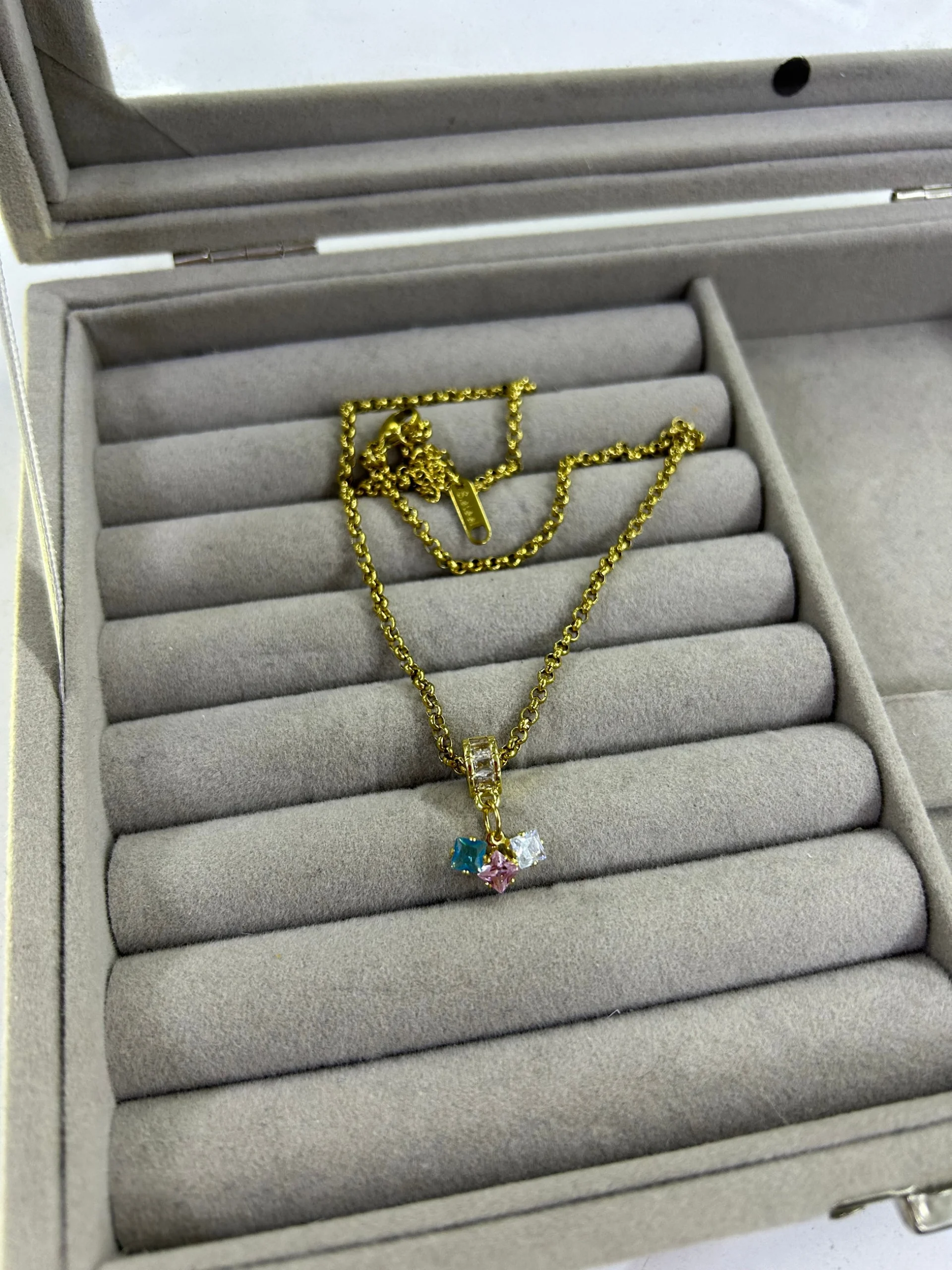 Çelik Renkli Charm Kolye Çelik Renkli Charm Kolye - Görsel 1