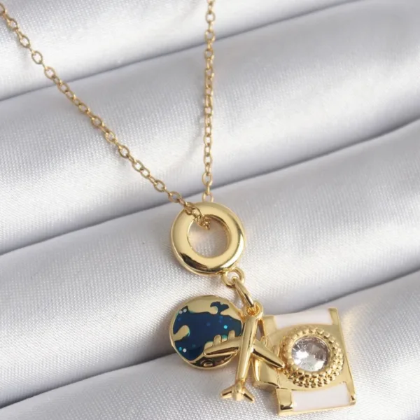 Çelik Uçak Dünyalı Charm Kolye