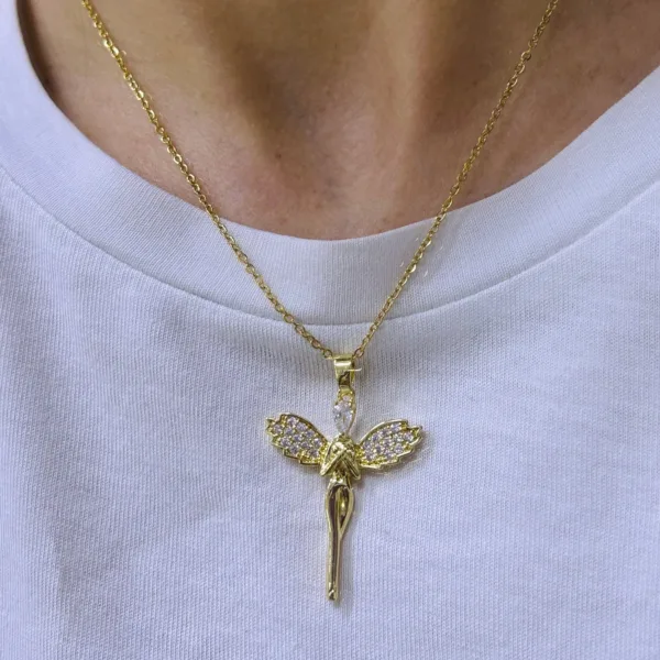 Çelik Taşlı Melek Kolye