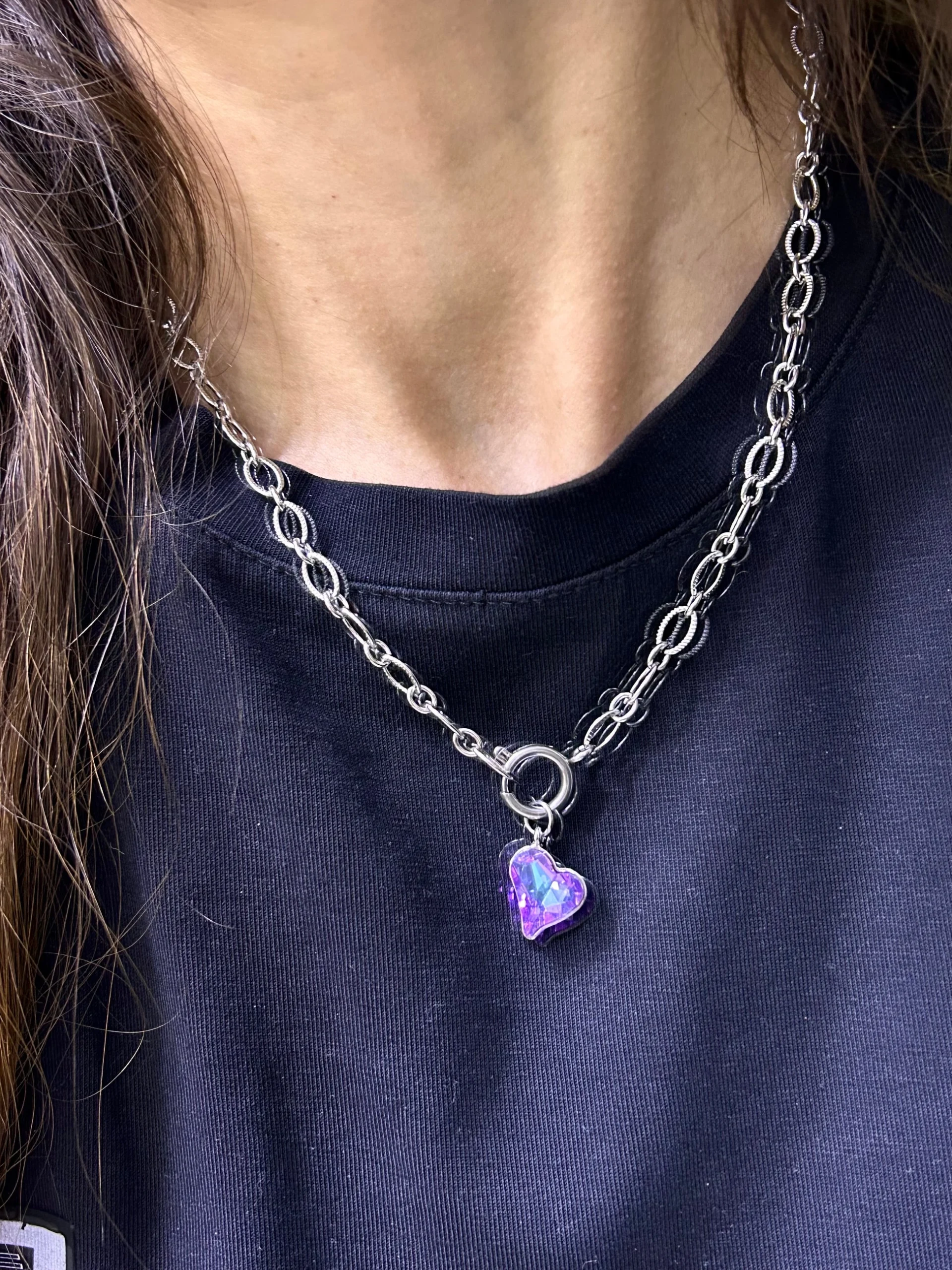 Çelik Gümüş Renk T kilit Mor Hologram Kolye Çelik Gümüş Renk T kilit Mor Hologram Kolye - Görsel 1