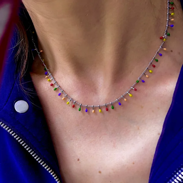 Çelik Renkli Çubuklu Kolye