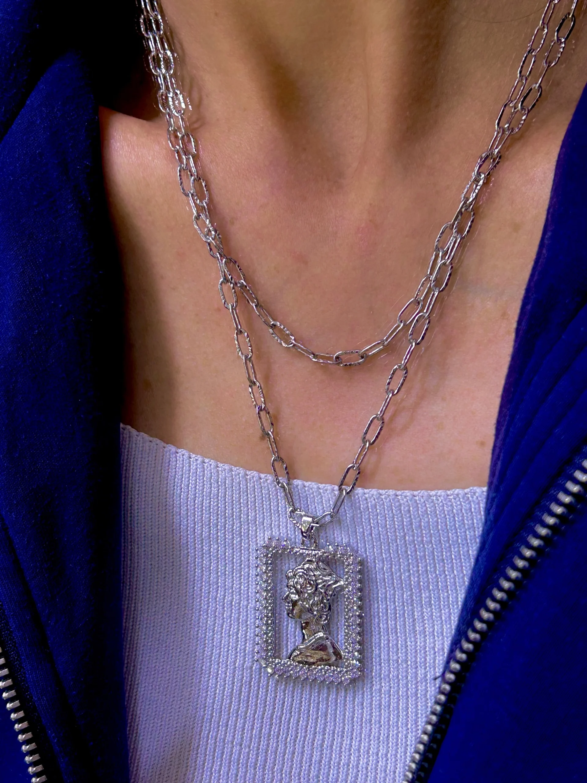 Çelik Gümüş Renk 2 li Taşlı Çerçeve Kalın Kolye Çelik Gümüş Renk 2 li Taşlı Çerçeve Kalın Kolye - Görsel 1