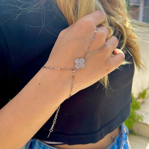 Çelik Gümüş Renk Yonca Şahmeran