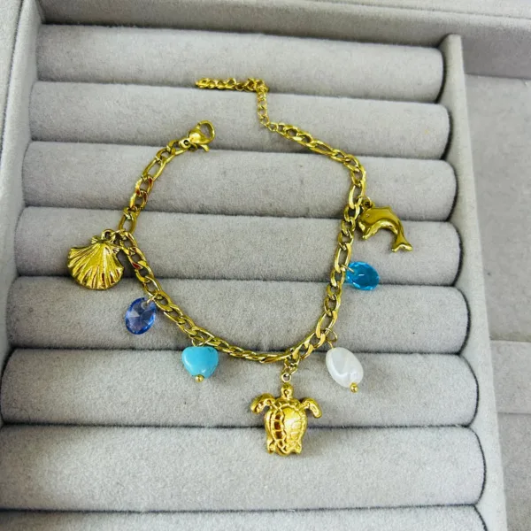 Çelik Deniz Kabugu Charmlı Bileklik