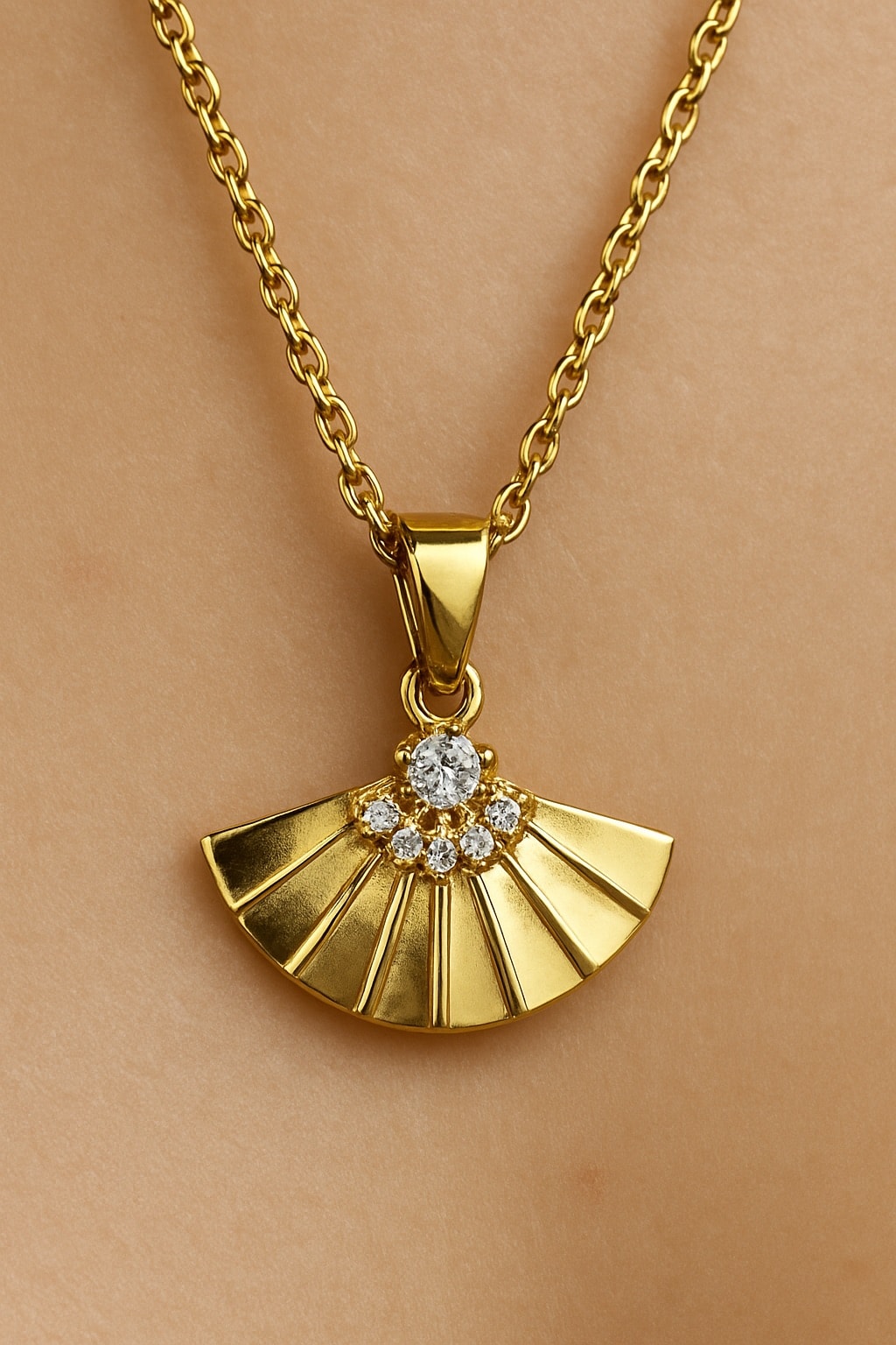 image_1950 Çelik Yarım Taş Minik Yelpaze Kolye - Görsel 1