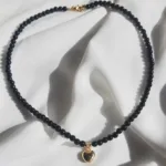 Kadın Siyah İncili Altın Kaplama Kalp Sevgi Kolye