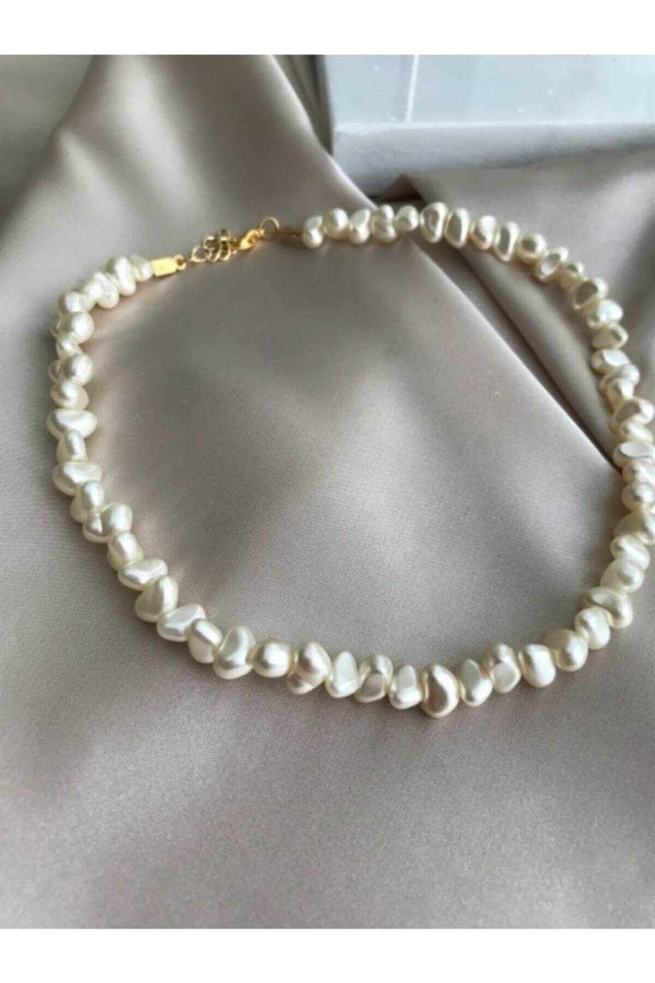 Kadın Barok Görünüm Beyaz Inci Kolye | cosibella.com.tr Kadın Barok Görünüm Beyaz Inci Kolye - Görsel 1