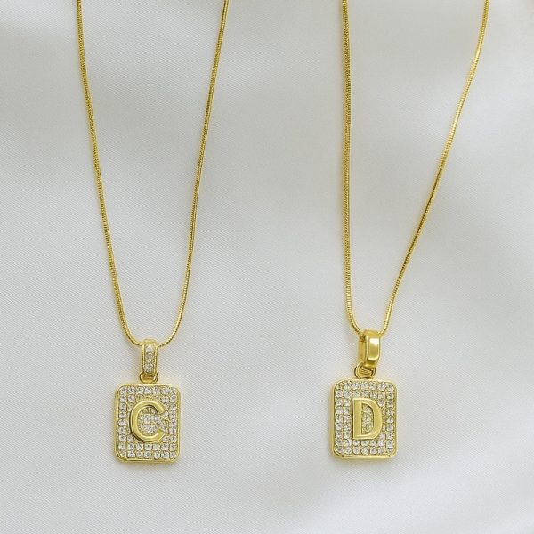 Çelik Taşlı Kare Harf Kolye