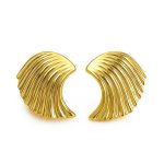 Hafif Kararmaz Tarz Küpe