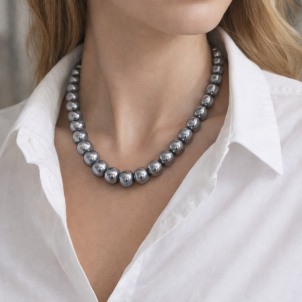 Açık Gri Büyük Top Kolye