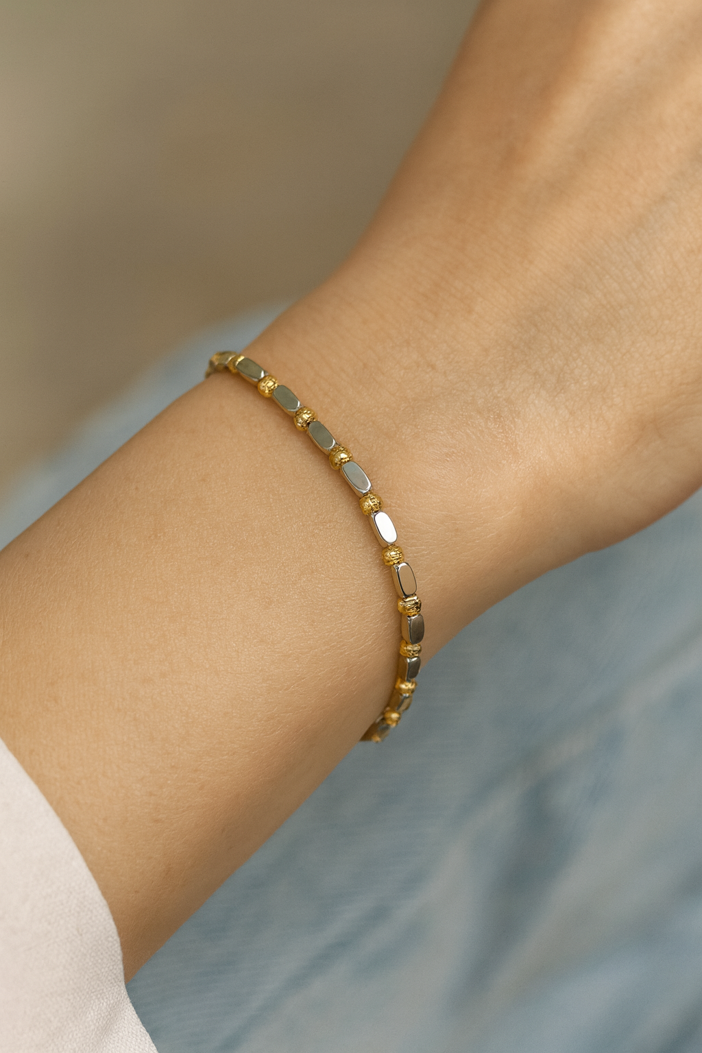 80b2ea21-ce2e-428c-98d1-a9c7a18dfeb7 Vip Gümüş Renk Küp Bileklik - Görsel 1