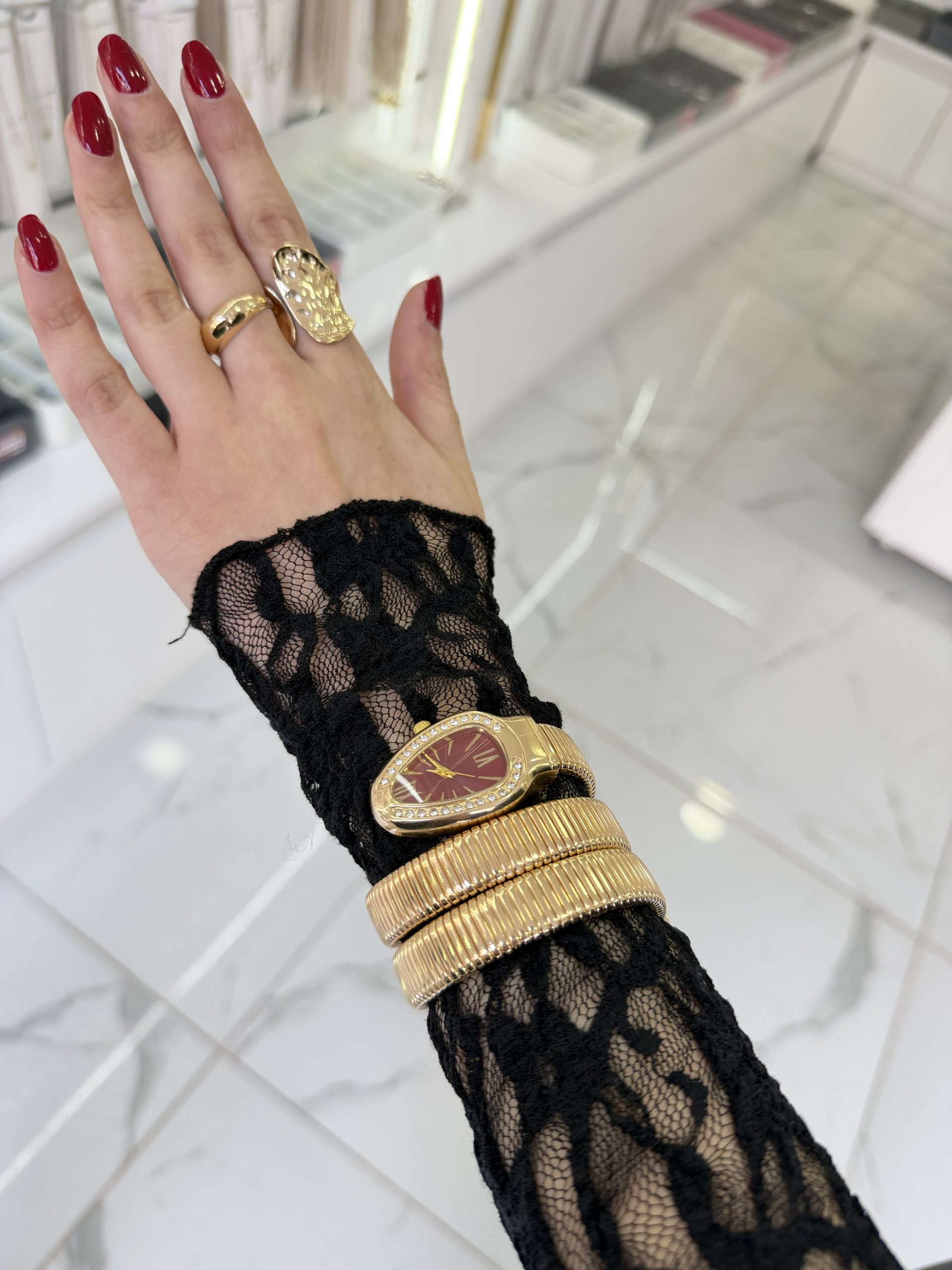 img_4741 Bordo Gold Blvg Model Saat - Görsel 1