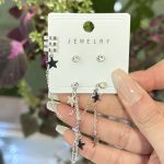 Gümüş Renk Yıldız Kıkırdaklı Küpe Seti